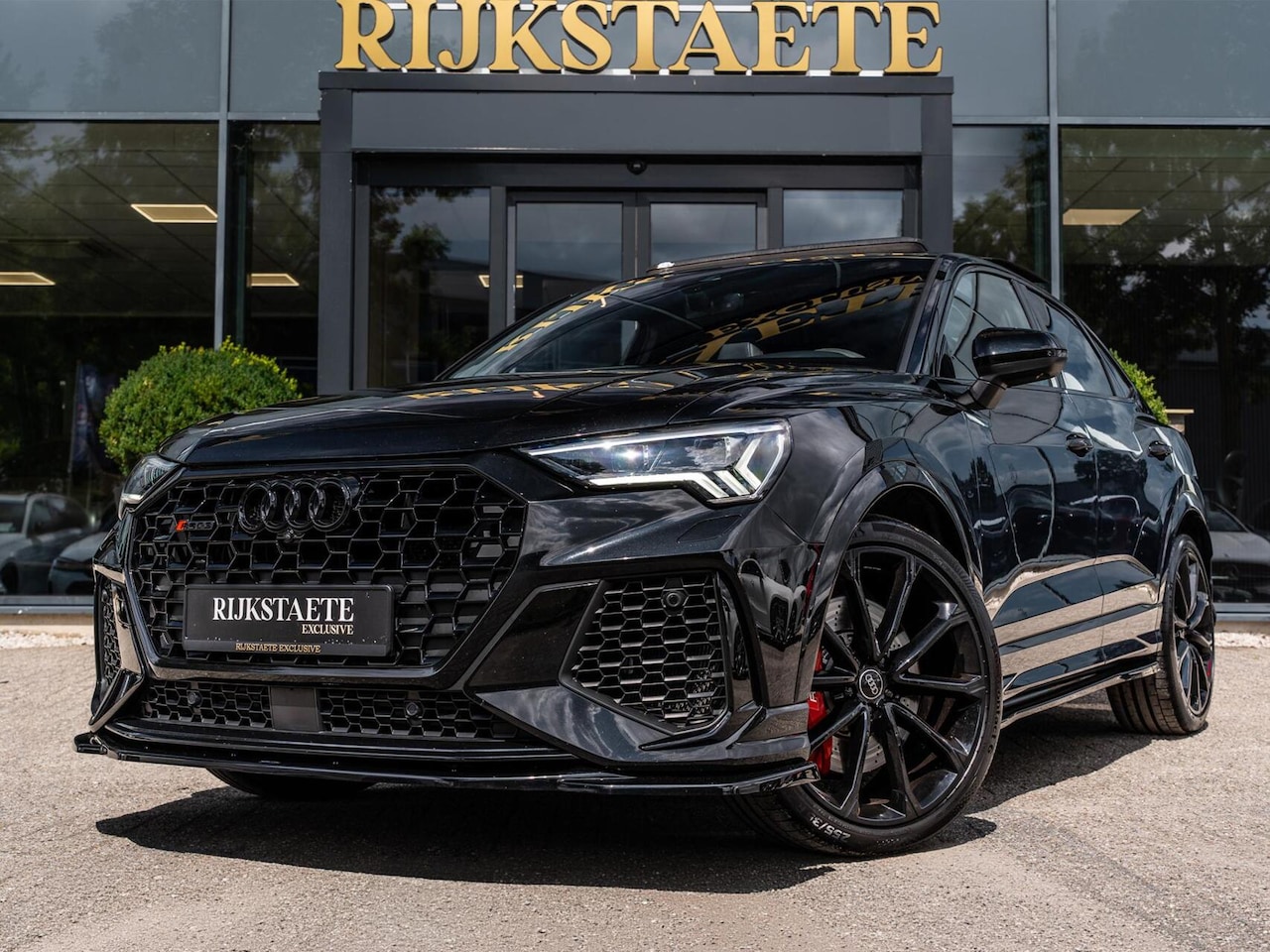 Audi RSQ3 Sportback - 2.5 TFSI Quattro|PANO|360°|SONOS|ACC|21' - AutoWereld.nl