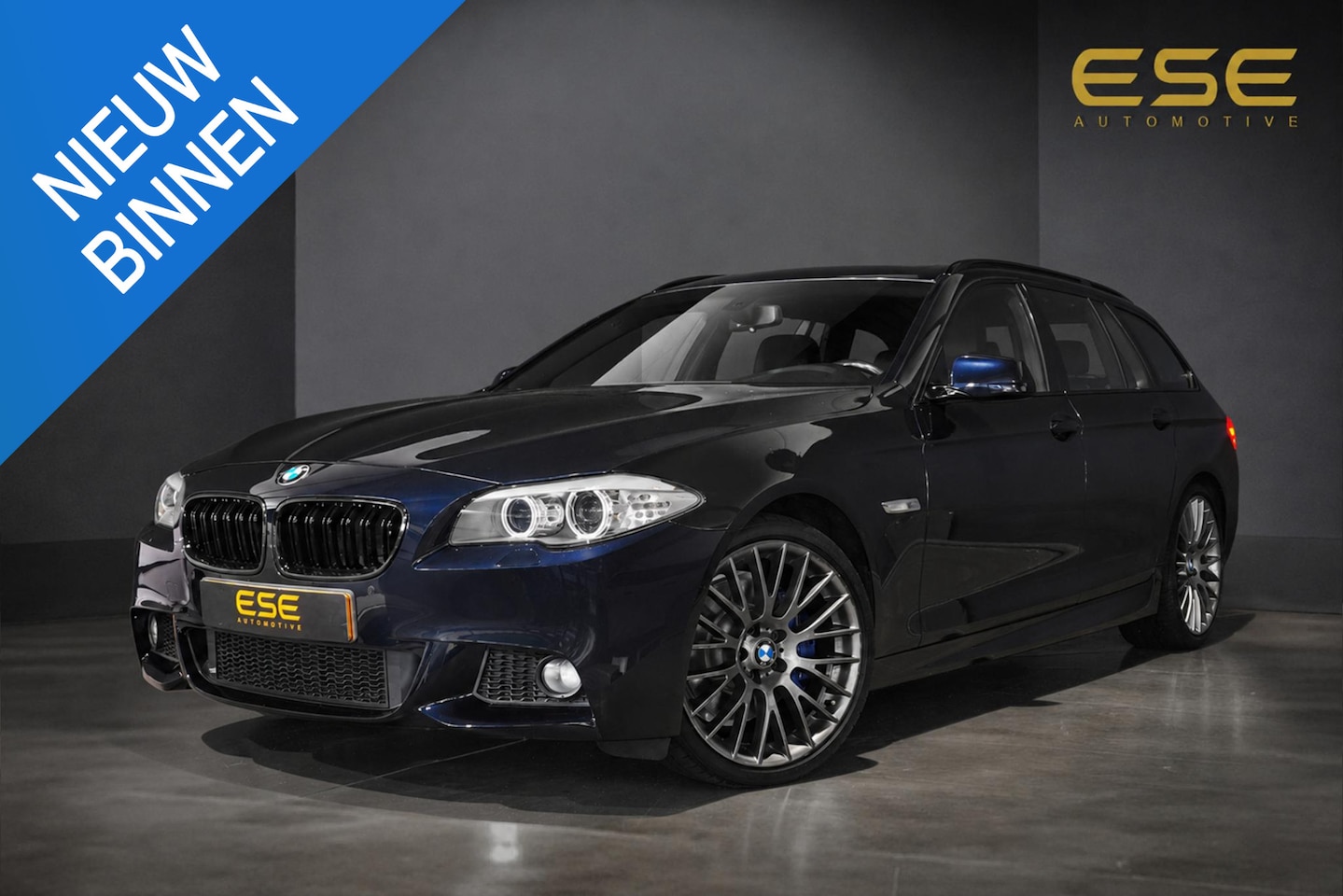 BMW 5-serie Touring - 530i M-Sport | Panorama | Cruise | Navigatie | Leder - AutoWereld.nl