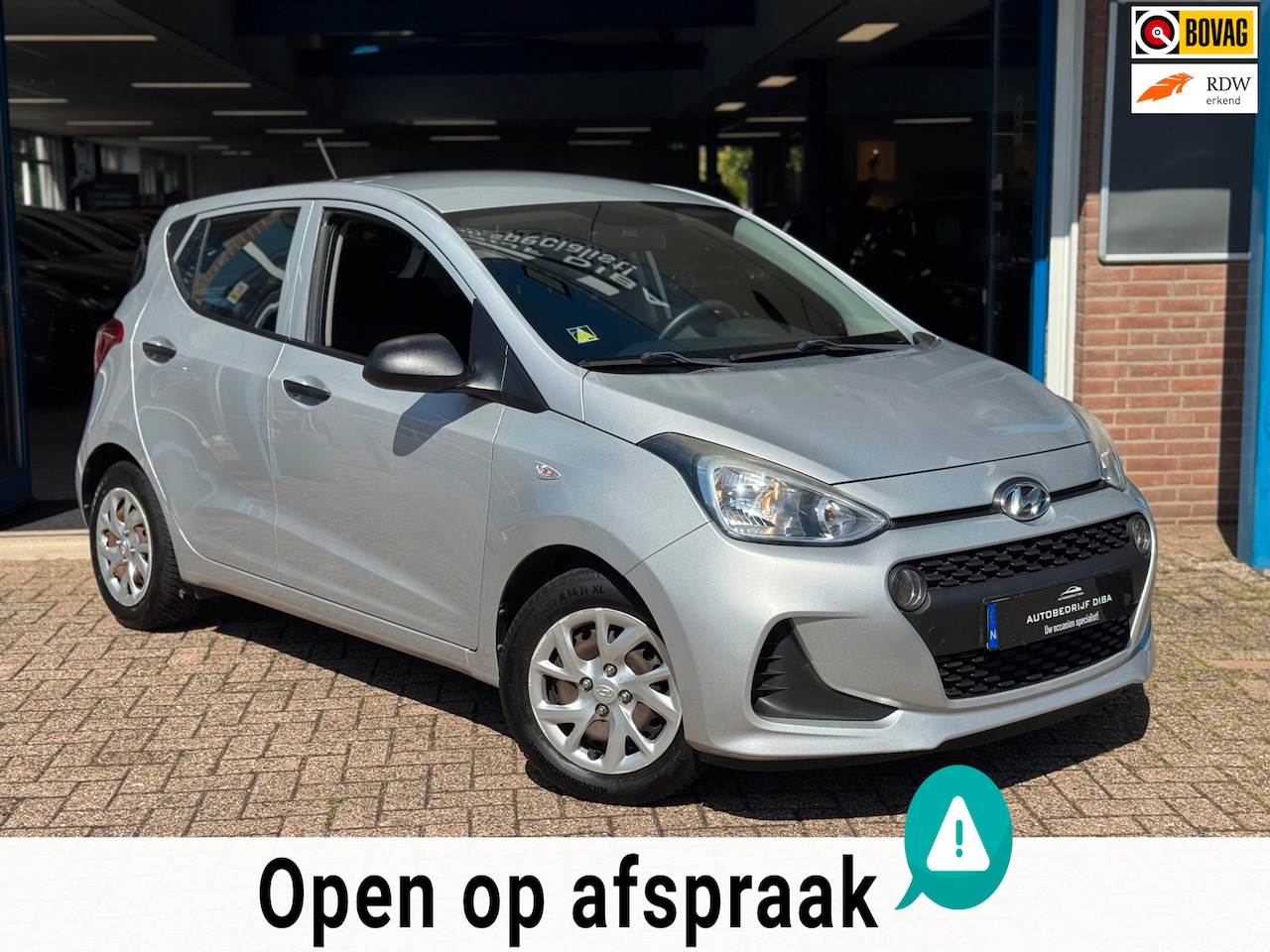 Hyundai i10 - 1.0i i-Motion Premium 2017 5drs AIRCO APK NAP! - AutoWereld.nl