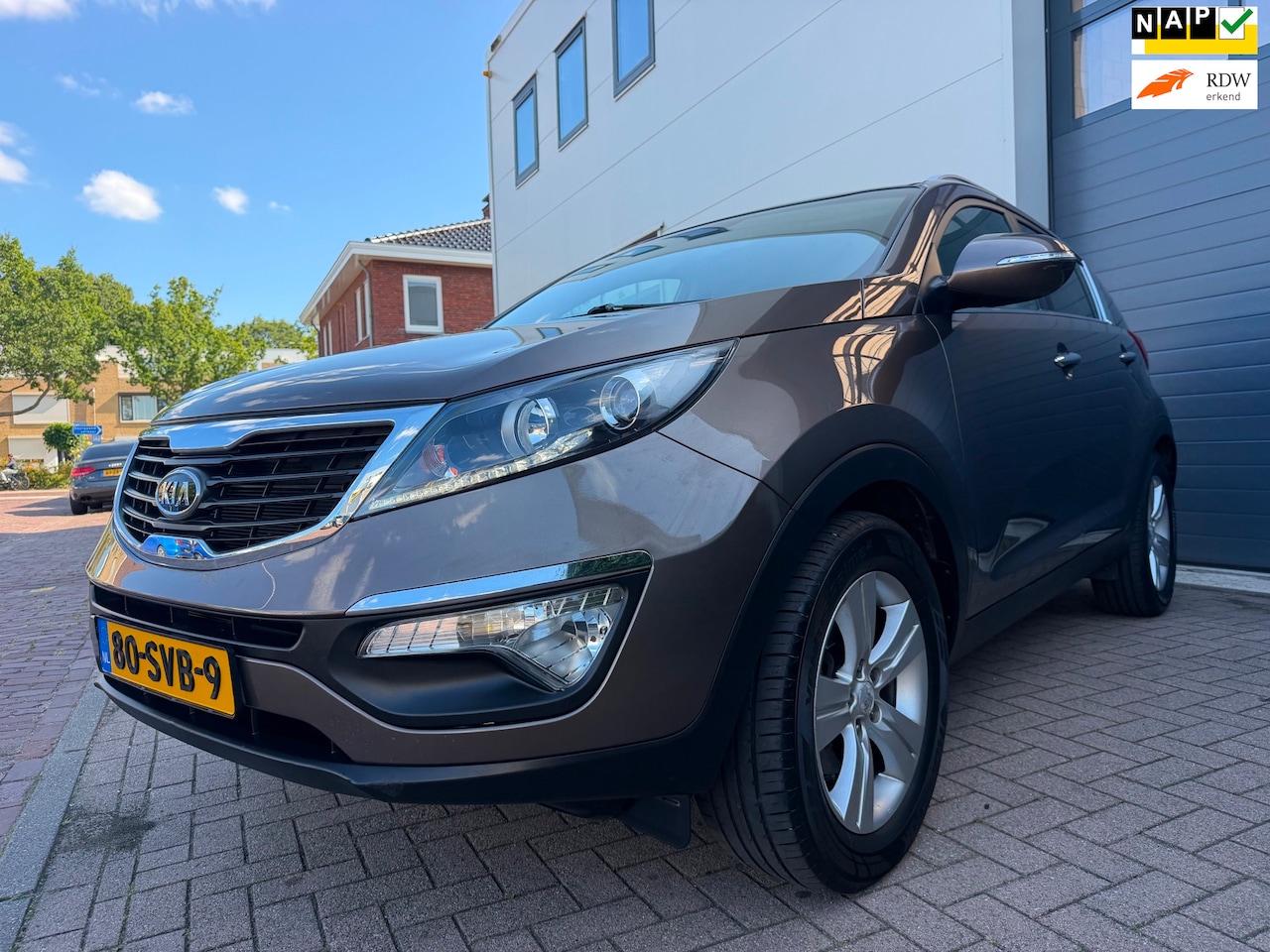 Kia Sportage - 2.0 X-ecutive Plus Pack/Automaat/Aux/Cruise-C/Climate-c/Trekhaak - AutoWereld.nl