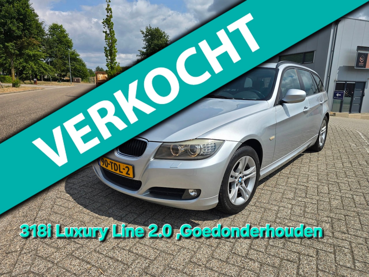 BMW 3-serie Touring - 318i Luxury Line 2.0 MET NIEUWE A.P.K - AutoWereld.nl