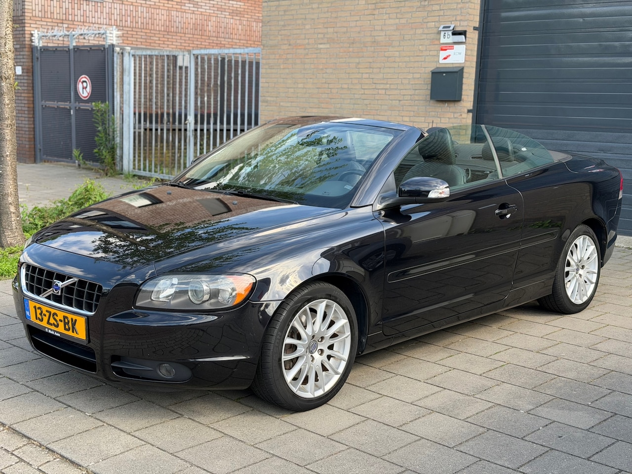 Volvo C70 Convertible - 2.4 Kinetic Cabrio Leder Clima cruise Control stoelverwarming - AutoWereld.nl