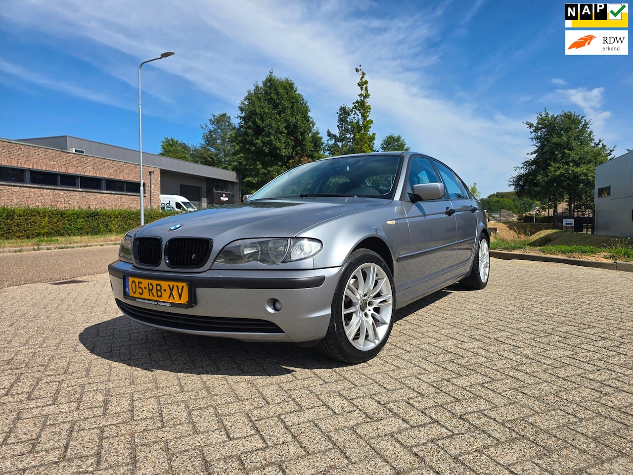 BMW 3-serie - 316i Black&Silver II Airco,APK,Goedonderhouden - AutoWereld.nl