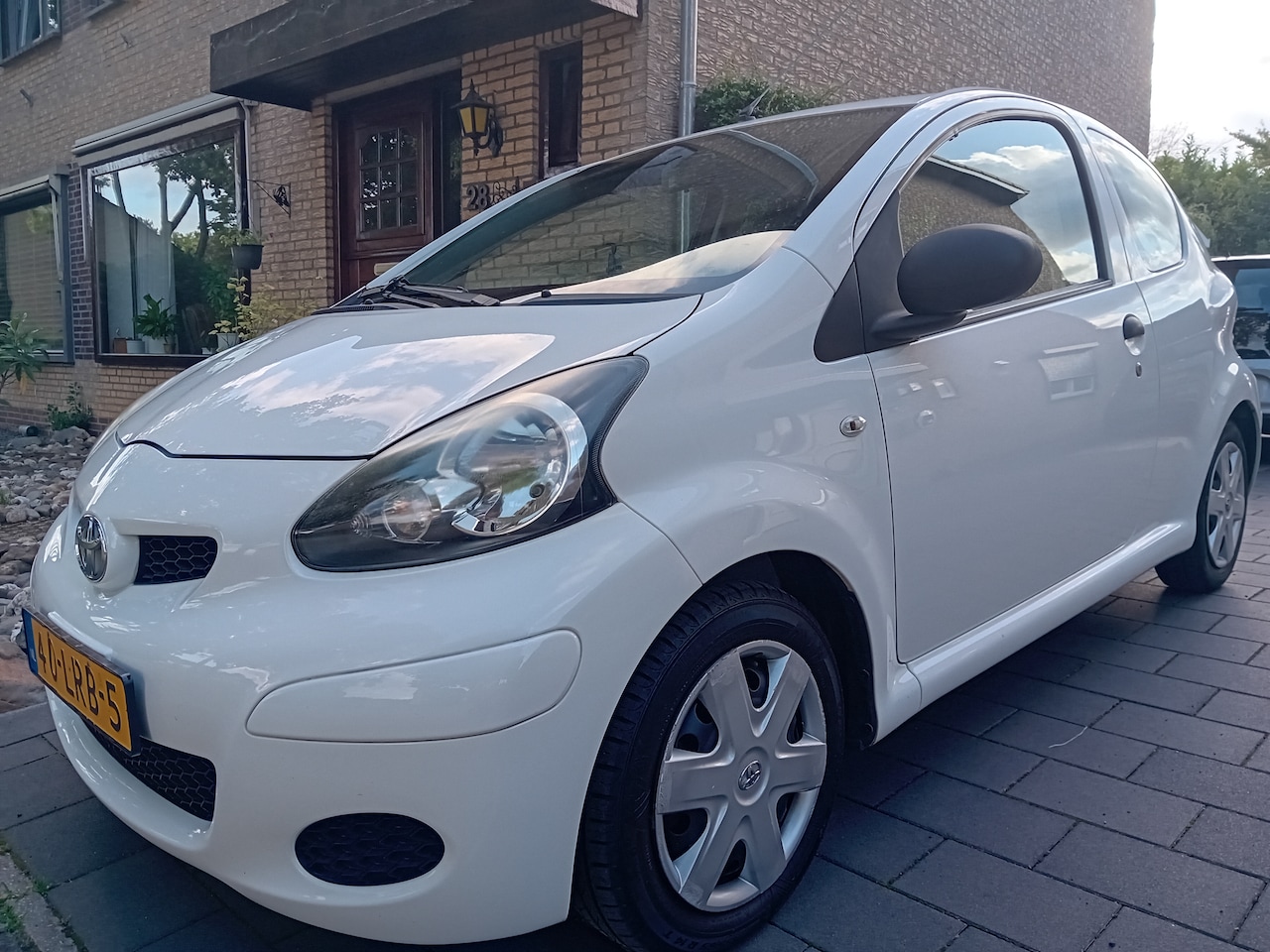 Toyota Aygo - 1.0-12V Access * AIRCO * WEINIG KMS * NAP * NL AUTO * BEURT NW * APK NW * - AutoWereld.nl