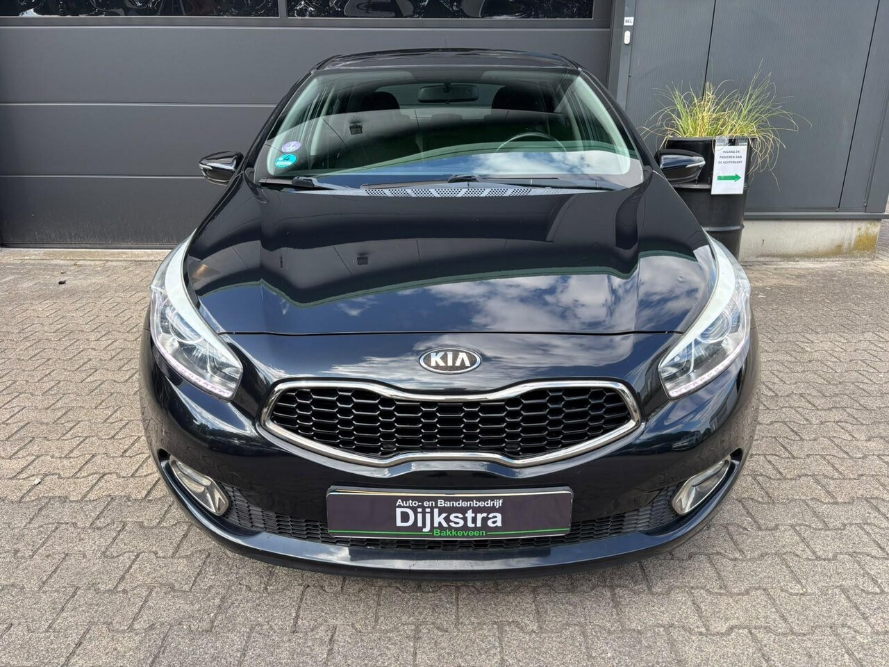 Kia Cee'd - 1.6 GDI 20th Anniversary Airco/ Cruise Control/ Navigatie!!