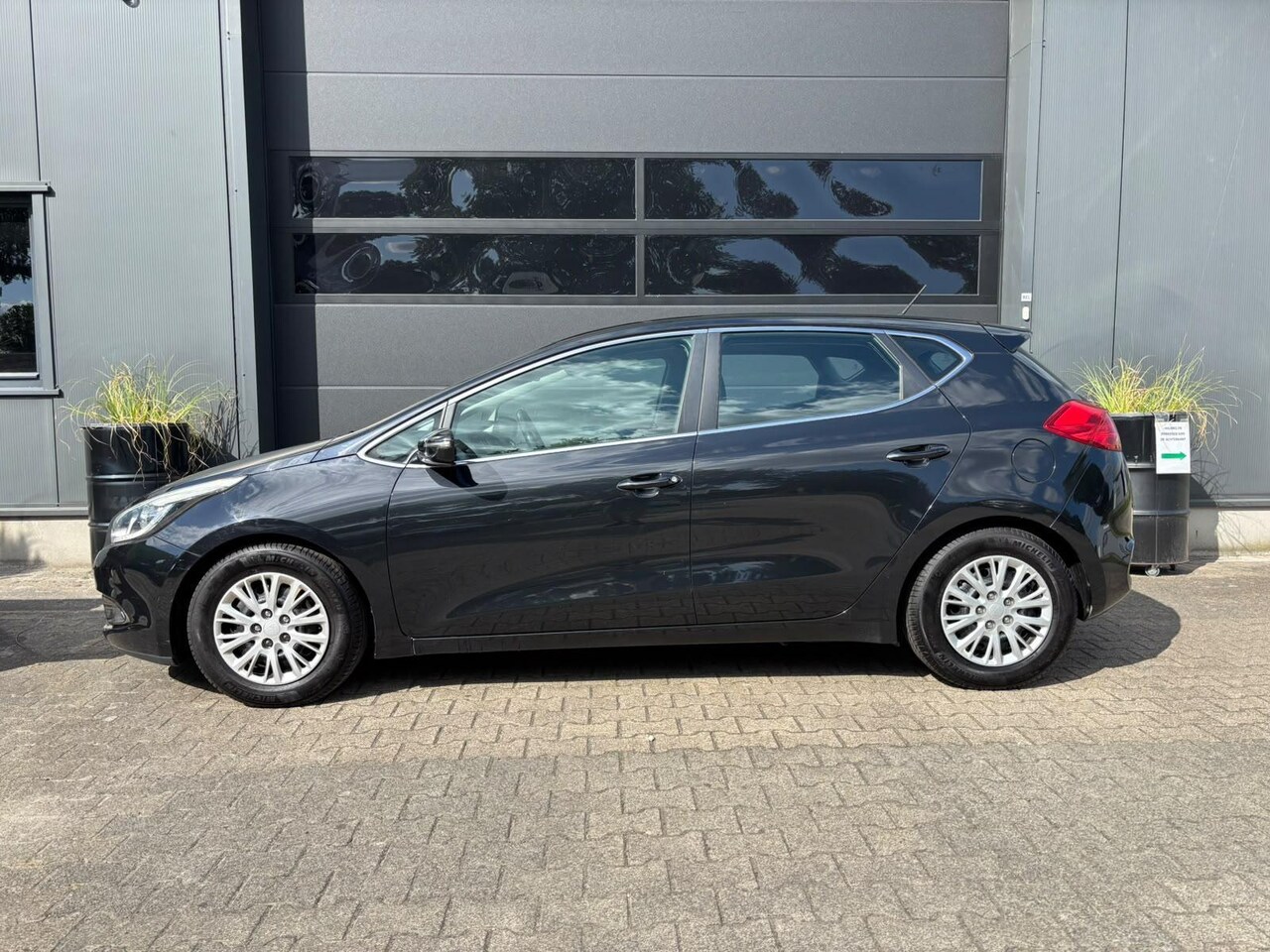 Kia Cee'd - 1.6 GDI 20th Anniversary Airco/ Cruise Control/ Navigatie!!