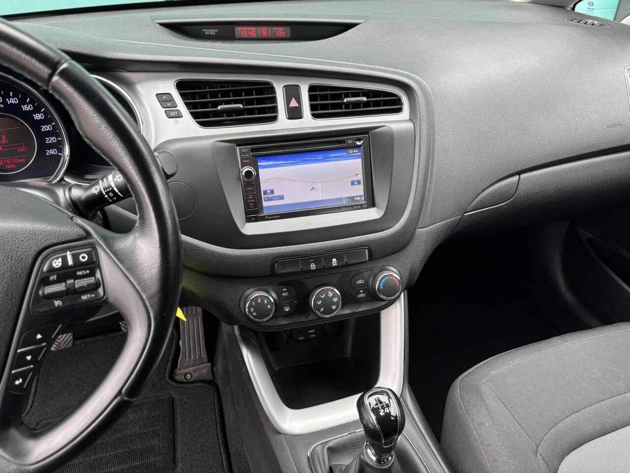 Kia Cee'd - 1.6 GDI 20th Anniversary Airco/ Cruise Control/ Navigatie!!
