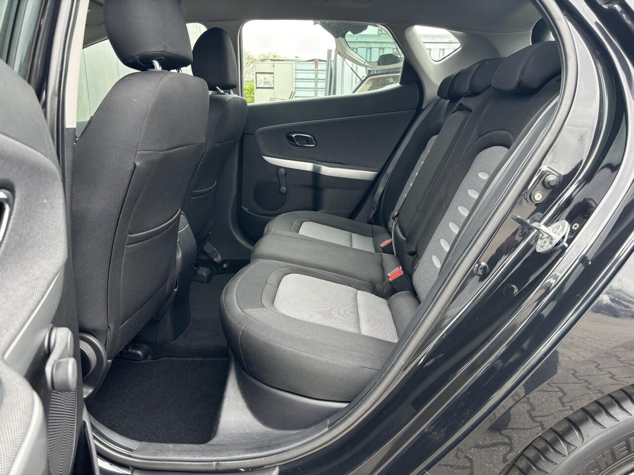 Kia Cee'd - 1.6 GDI 20th Anniversary Airco/ Cruise Control/ Navigatie!!