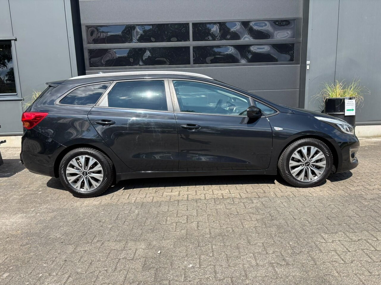 Kia Cee'd Sportswagon - 1.0 T-GDi Design Edition | AppleCarPlay/ AndroidAuto | Cruise Control | Airco |