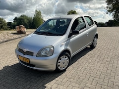 Toyota Yaris - 1.3-16V VVT-I LUNA