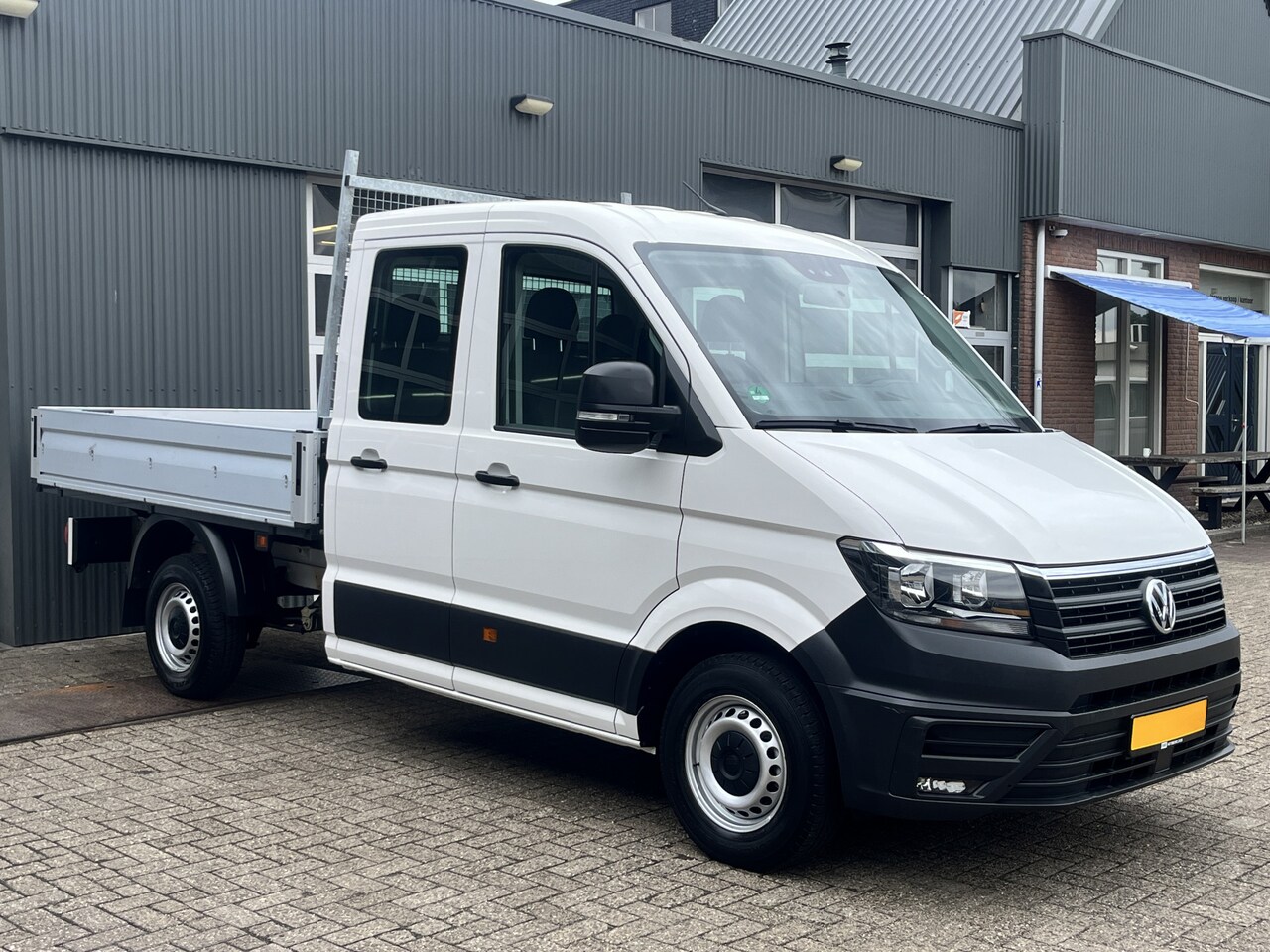Volkswagen Crafter - 35 2.0 TDI DC Open laadbak Airco Cruise controle Pick-up Euro 6 Parkeerhulp achter evt 250 - AutoWereld.nl