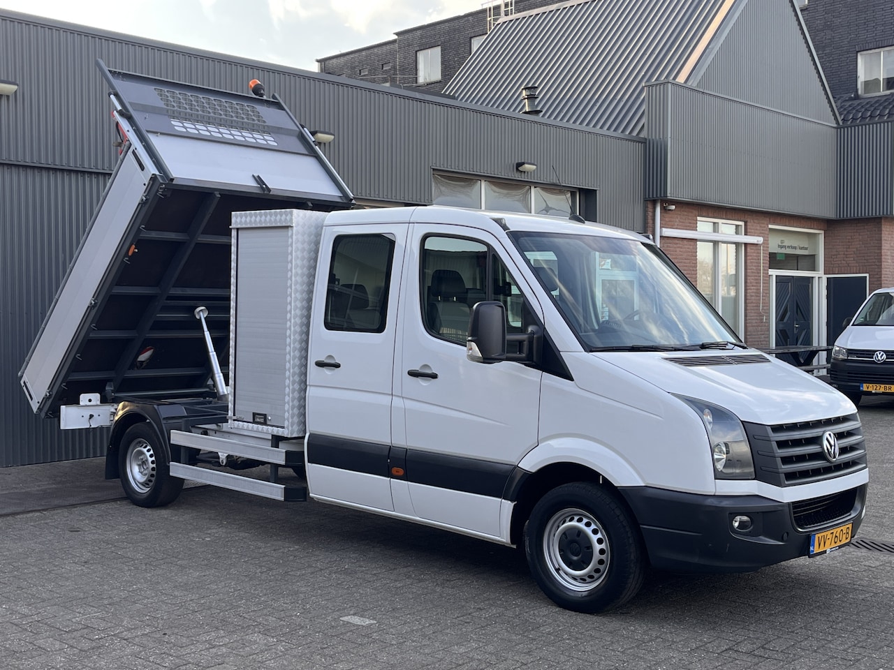 Volkswagen Crafter - 35 2.0 TDI DC Maxi Kipper 3500kg trekgewicht Euro 6 Airco Cruise controle 6-Persoons Telef - AutoWereld.nl