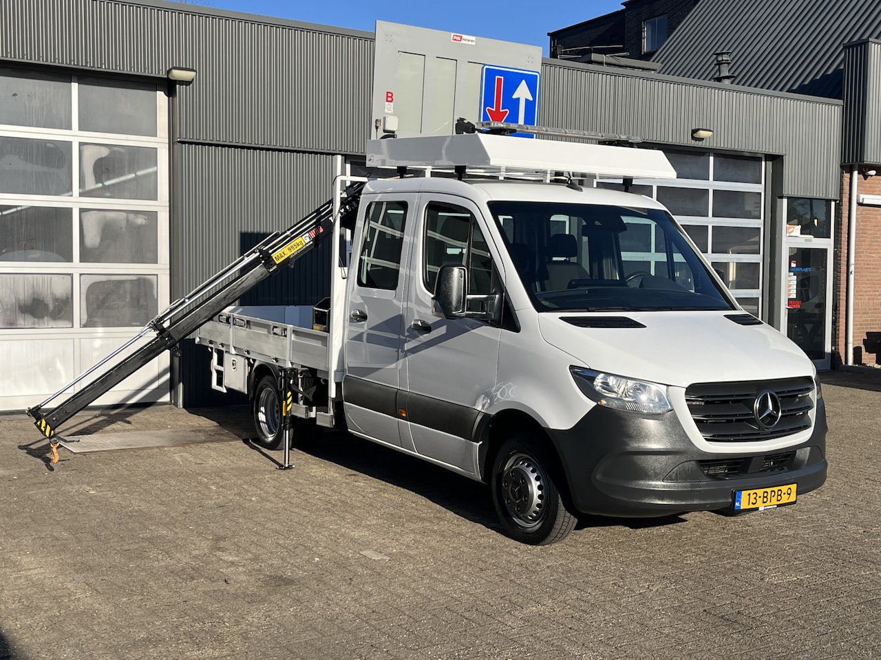 Mercedes-Benz Sprinter - 514 CDI 366 Hiab Laadkraan 018T Trekhaak 3500kg trekgewicht Airco 6-Persoons Open laadbak - AutoWereld.nl