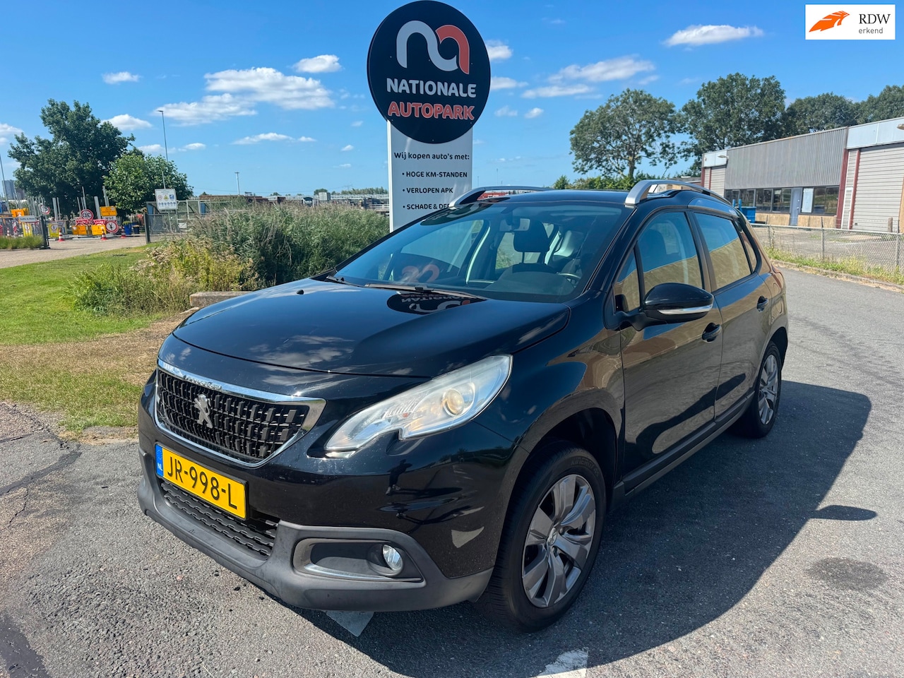 Peugeot 2008 - | 2016 | 1.2 PureTech Blue Lion | Export en Handel | APK - AutoWereld.nl