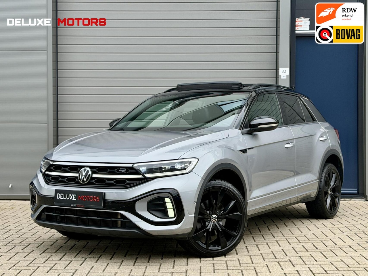 Volkswagen T-Roc - 1.5 TSI R-Line DSG |Pano|Camera|Keyless|I.Q - AutoWereld.nl