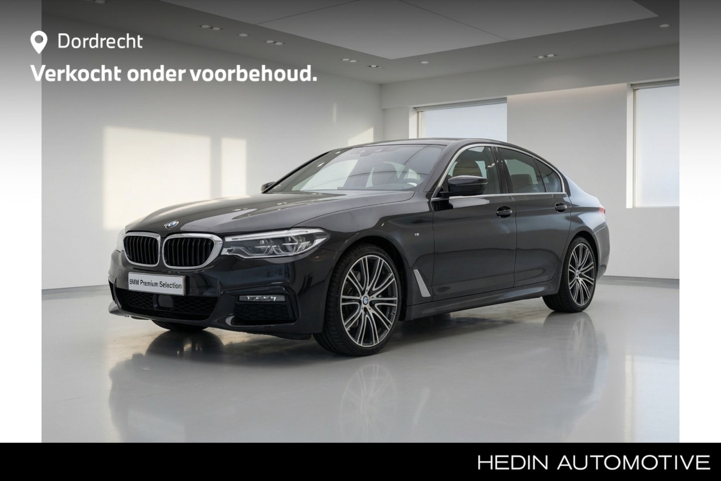 BMW 5-serie - 530i xDrive Individual | Driving Assistant Plus | Stoelventilatie | M-Sport | Lederen Dash - AutoWereld.nl