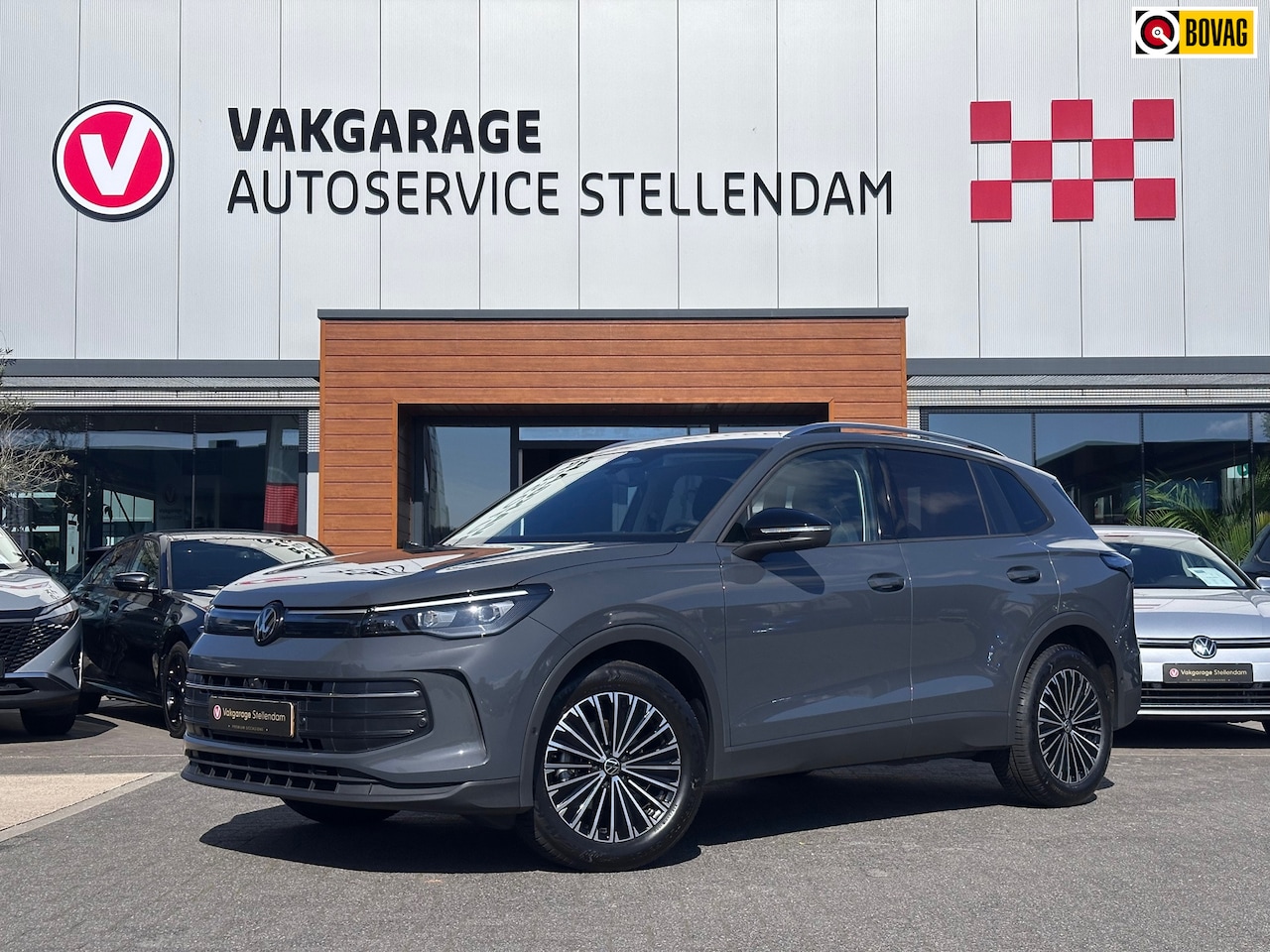 Volkswagen Tiguan - 1.5 eTSI DSG|360° Camera|Elektrische Trekhaak|Stoel/Stuur Verw|App-Connect - AutoWereld.nl