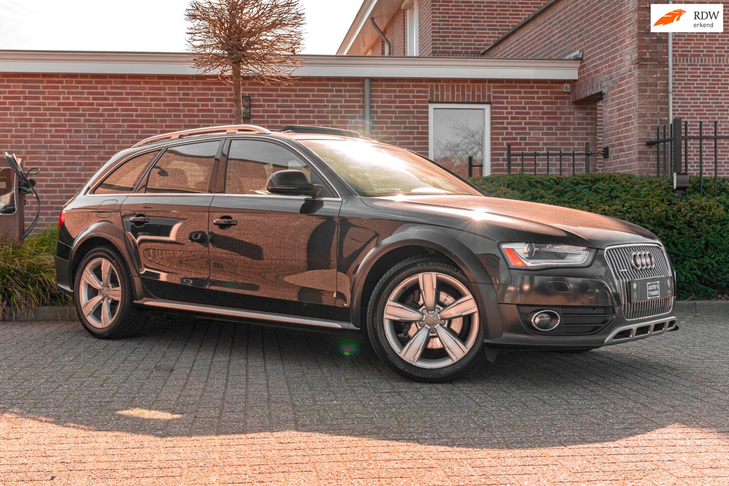 Audi A4 allroad quattro - 2.0 TFSI Sport 211 PK Aut. Pano Leder Xenon 18'' - AutoWereld.nl