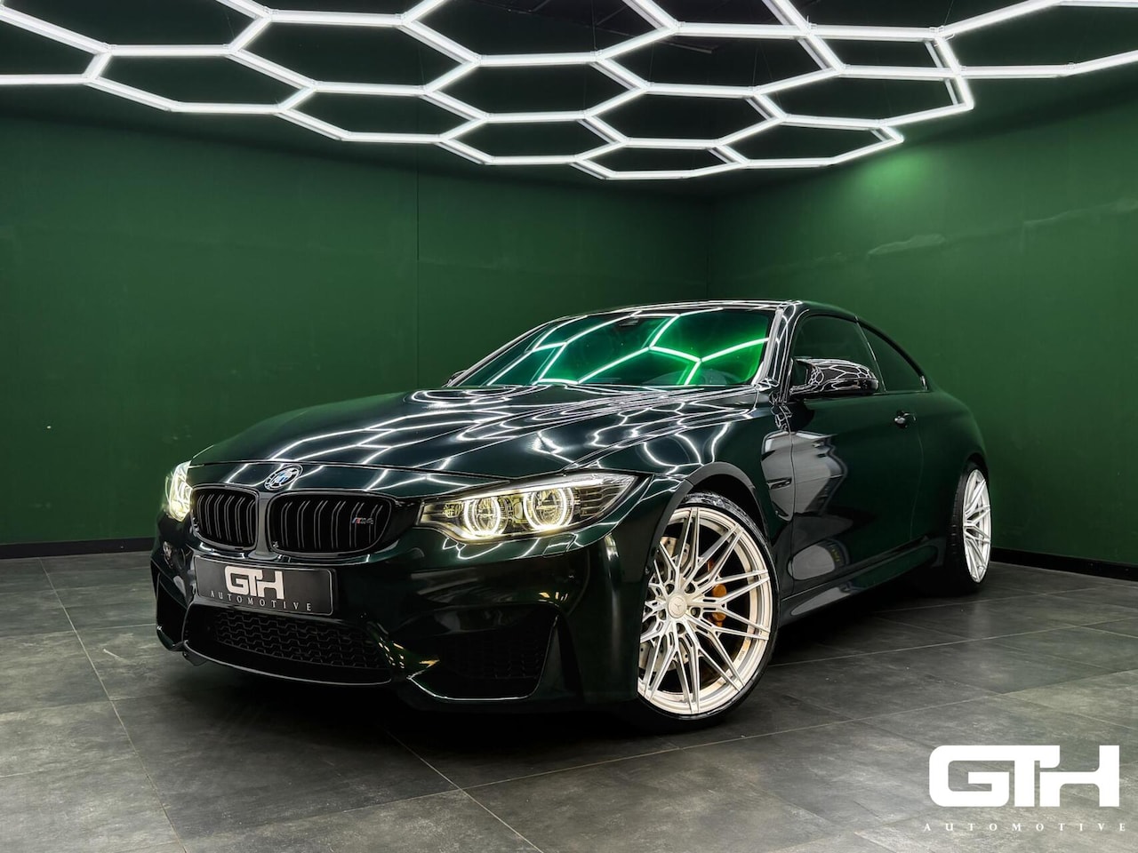 BMW 4-serie Coupé - M4 Carbon | H/K | Head-up | 360-Cam | NAP - AutoWereld.nl
