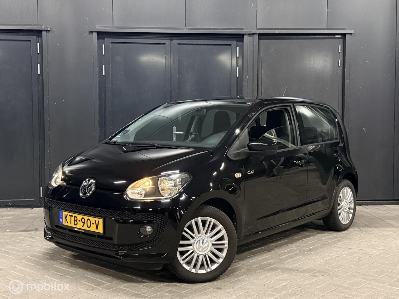 Volkswagen Up! - 1.0 cup up! 75pk BlueMotion stoelverwarming - AutoWereld.nl