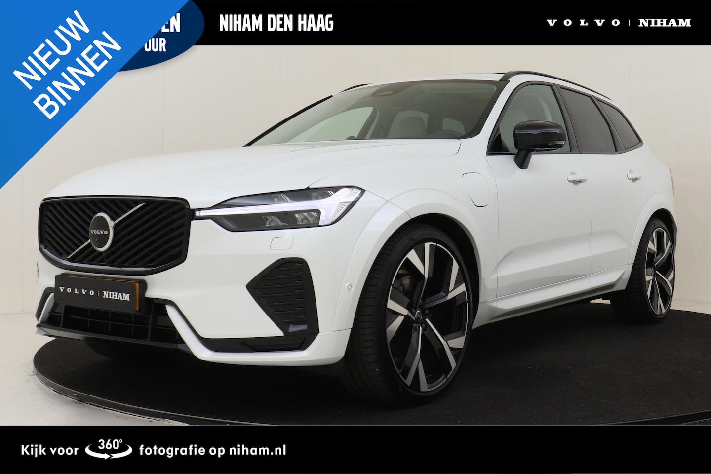 Volvo XC60 - II T8 PLUG-IN HYBRID AWD ULTRA DARK EXECUTIVE EDITION *FULL OPTIONS!* -PANO.DAK|BOWERS&WIL - AutoWereld.nl