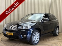 BMW X5 - xDrive40d M-Sport Full Option / Carbon Schwartz / Keyless / HUD / Soft-Close / Panoramadak