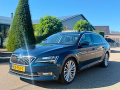 Skoda Superb Combi - 1.6 TDI Ambition Business/ Pano/ DSG/ Lmv