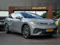 Volkswagen ID.5 - Pro 77 kWh Warmtepomp Emergency braking DAB Stuurwiel verwarmd Sfeerverlichting Verkeersbo