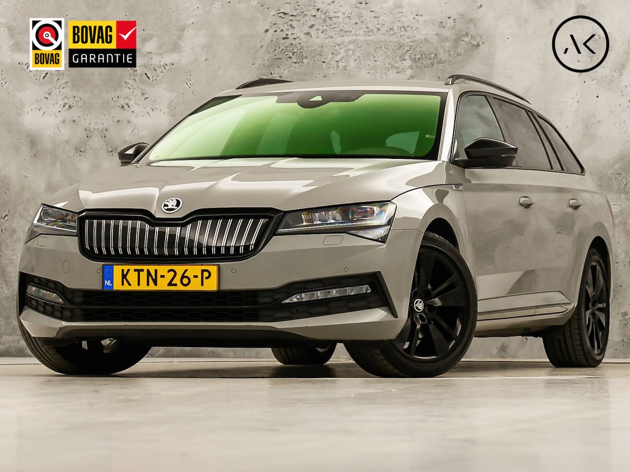 Skoda Superb Combi - 1.4 TSI iV Sportline 218Pk Automaat (VIRTUAL COCKPIT, SOH 90,5%, APPLE CARPLAY, MEMORY SEA - AutoWereld.nl