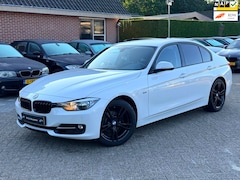 BMW 3-serie - 320i High Executive Sport|Nieuwe Ketting|Airco|Navigatie|Cruise control|18 inch M|Nette st