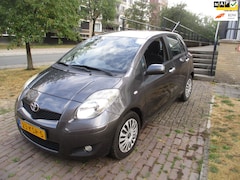 Toyota Yaris - 1.3 VVTi Aspiration//AUTOMAAT//BOEKJES ERBIJ//AIRCO//
