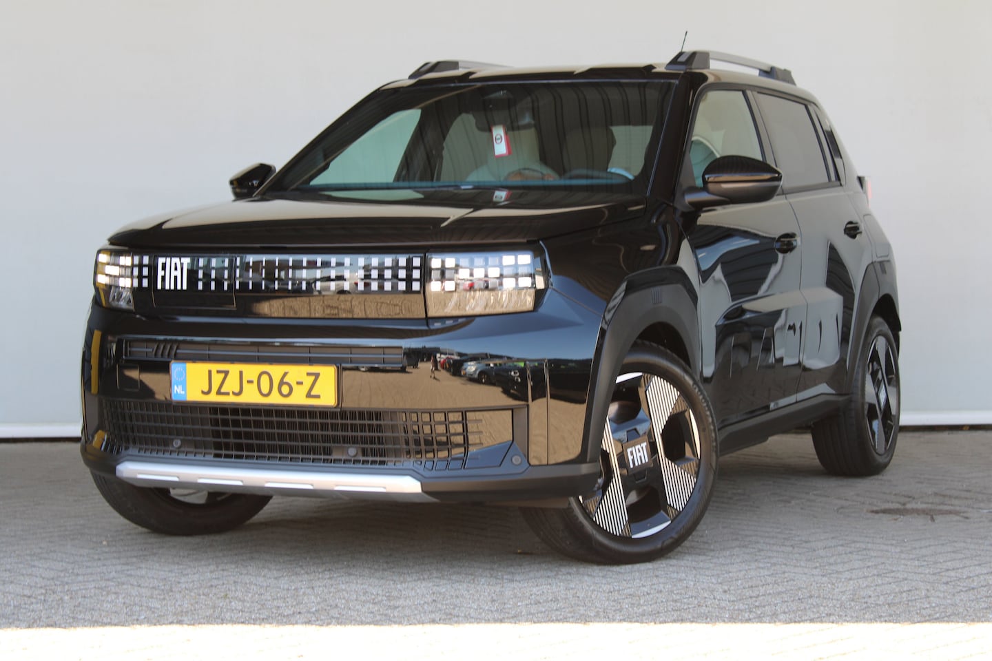 Fiat Grande Panda - EV 44kWh 113 La Prima | 10,25" touchscreen navigatiesysteem | 17" lichtmetalen velgen | 6 - AutoWereld.nl