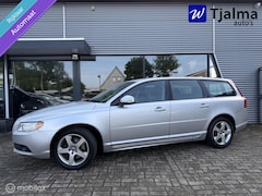 Volvo V70 - 2.4D Momentum trekh navi 17 inch keurige auto