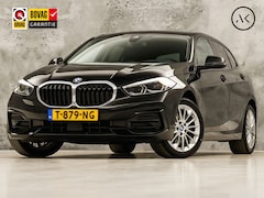 BMW 1-serie - 118i Sport Automaat (APPLE CARPLAY, DEALER ONDERHOUDEN, GROOT NAVI, CAMERA, STUUR/STOELVER