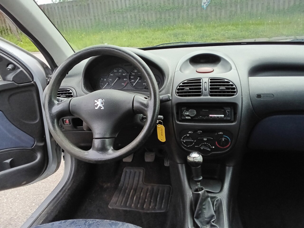 Peugeot 206 - 1.4 XR 157000km NAP!