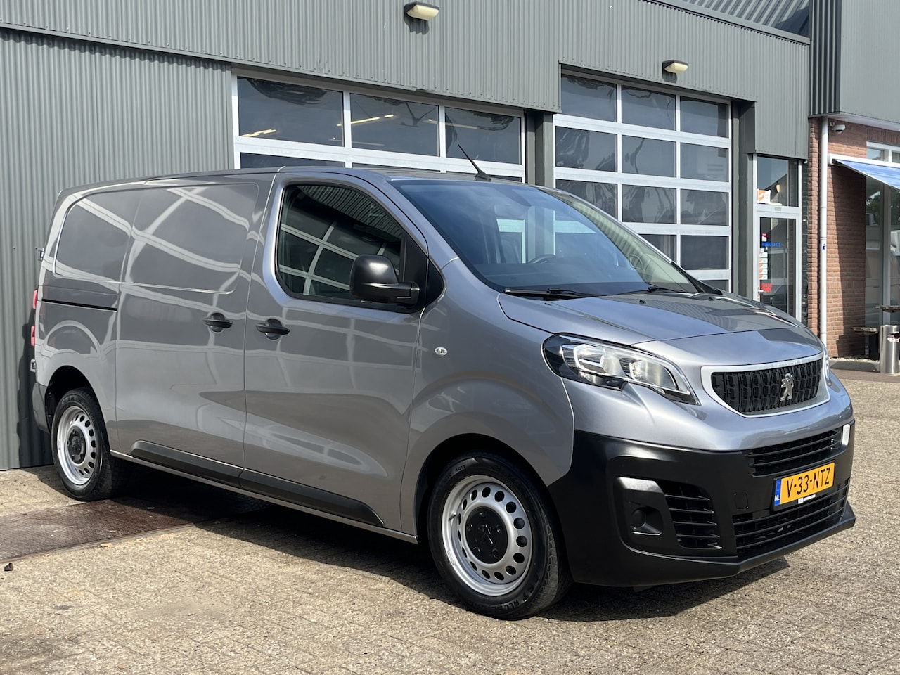 Peugeot Expert - 1.5 BlueHDI Marge BTW en BPM vrij!! Airco Cruise controle Navigatiesysteem 2-Persoons Park - AutoWereld.nl
