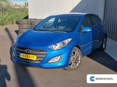Hyundai i30 - 1.6 GDi Comfort | Achteruitrijcamera | Elektr glazen pano-dak | Climate control | Stoel/st