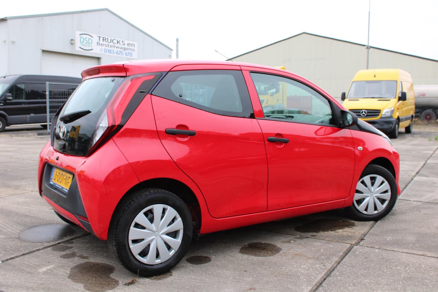 Toyota Aygo - 1.0 VVT-i x-fun Airco Bluetooth - AutoWereld.nl