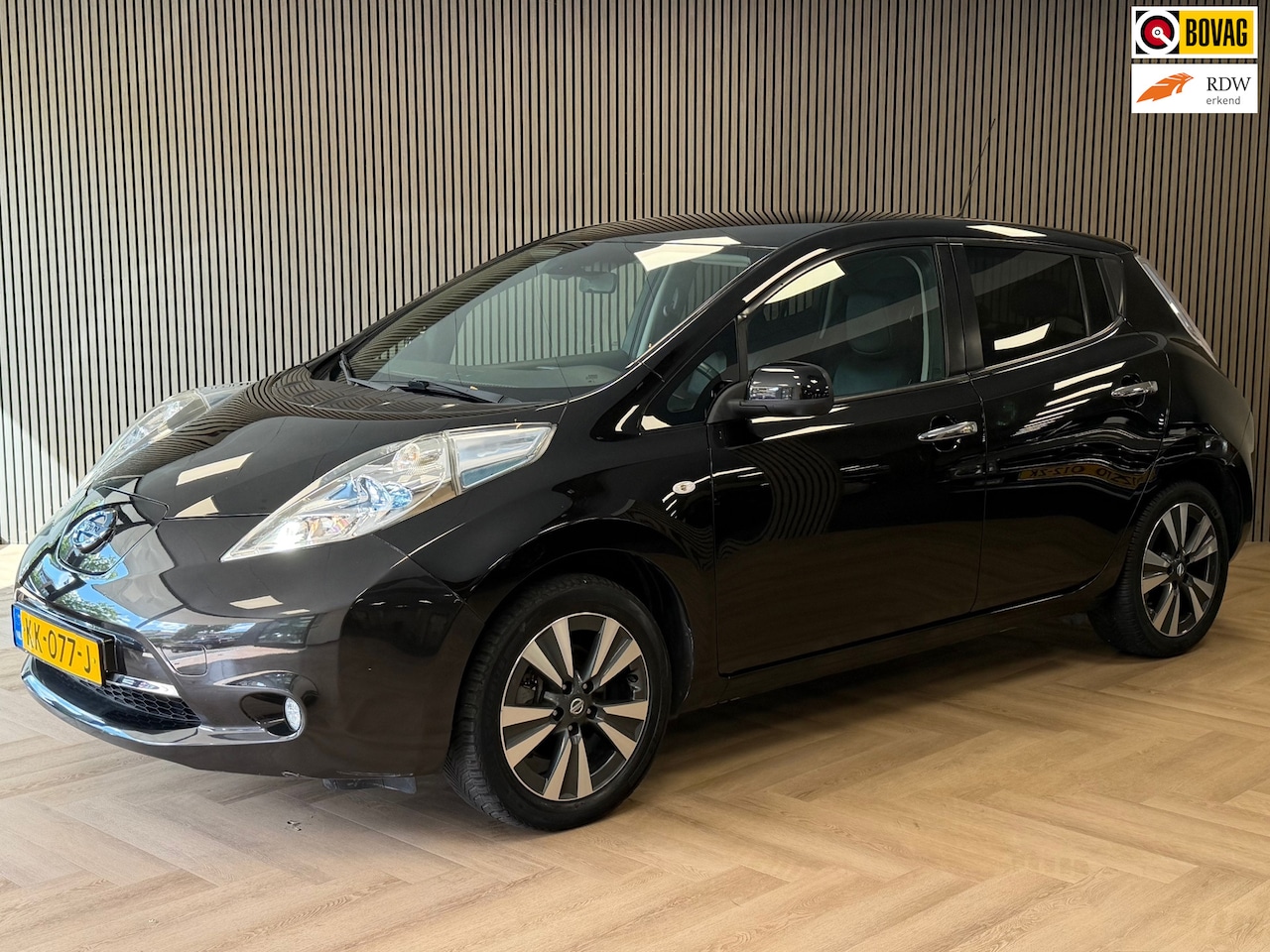 Nissan LEAF - Tekna 30 kWh AUT. CAMERA 360 AIRCO BLUETOOTH BOSE SYSTEM CRUISE LEDER STOEL & STUURVERWARM - AutoWereld.nl
