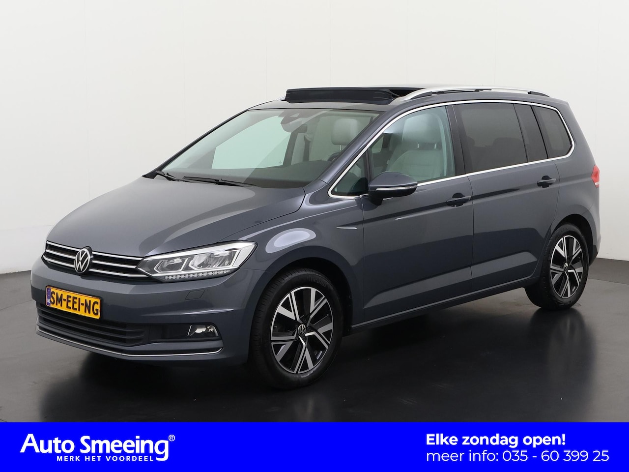 Volkswagen Touran - 1.5 TSI Highline DSG | 7 Persoons | Leder | Trekhaak | Panoramadak | Zondag Open! - AutoWereld.nl
