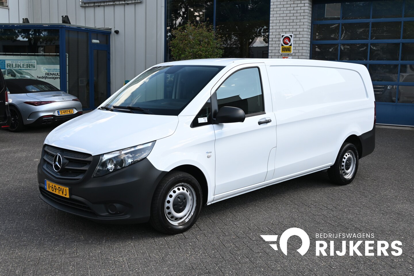 Mercedes-Benz Vito - 114 CDI L3 Extra Lang Audio 40 navigatie met camera, 2500kg Trekhaak, Etc. - AutoWereld.nl