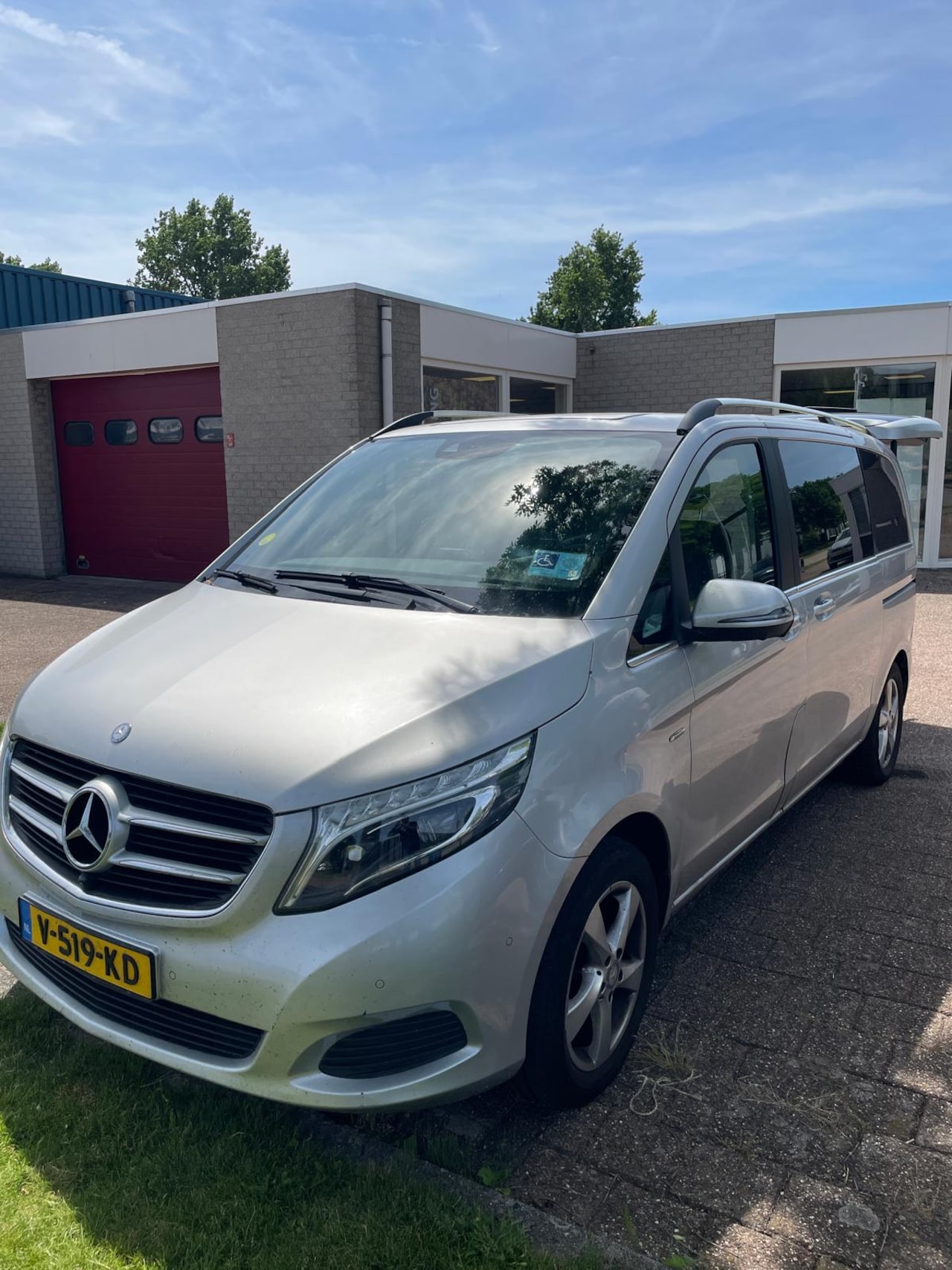Mercedes-Benz V-klasse - 200d Lang Avantgarde Rolstoelbus - AutoWereld.nl