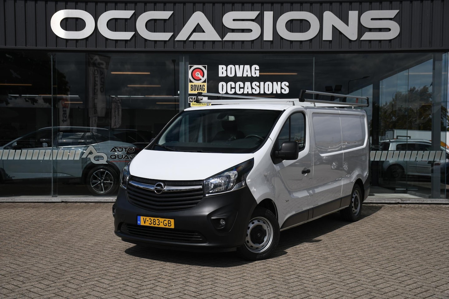 Opel Vivaro - 1.6 CDTI L2H1 Edition EcoFlex NAVIGATIE/ TREKHAAK - AutoWereld.nl