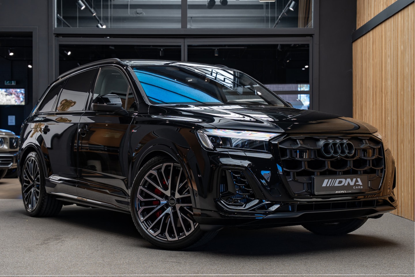 Audi Q7 - 60 TFSI e Competition B&O Advanced Pano 60 TFSI e quattro Pro Line S Competition - AutoWereld.nl