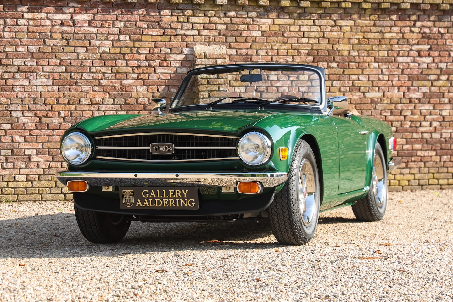 Triumph TR6 - Overdrive "Body-off restoration from early 2000" "Body-off restoration from early 2000" - - AutoWereld.nl