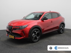 Alfa Romeo Junior - 1.2 Turbo Hybrid Ibrida Speciale | Camera | Parkeersensoren | Dodehoekdetectie | Navigatie