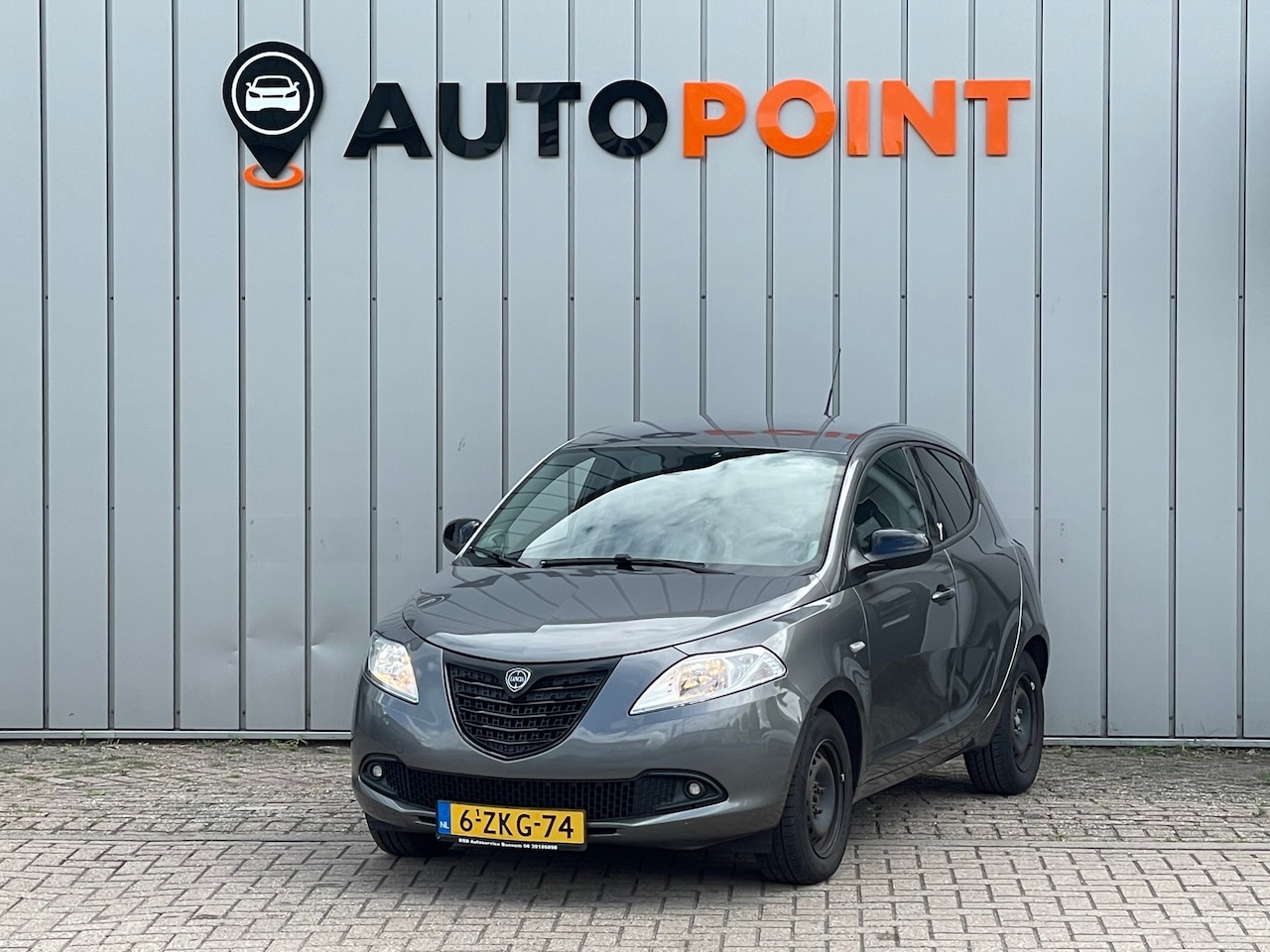 Lancia Y(psilon) - Ypsilon 0.9 TwinAir Elefantino Plus ORG NL NAP|AUTOMAAT|NAVIGATIE|RADIO|PARK.SENSOR|TOMTOM - AutoWereld.nl