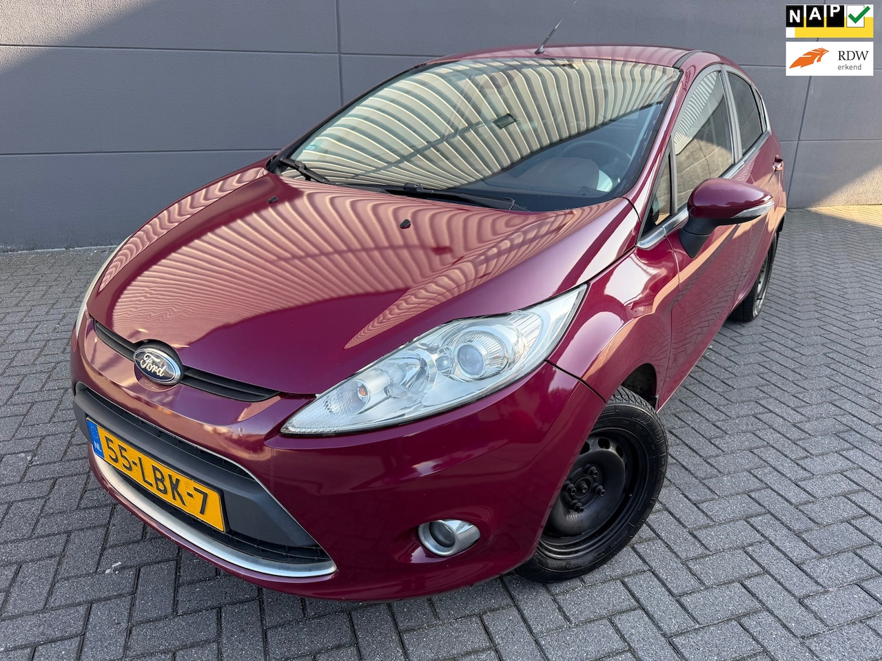 Ford Fiesta - 1.6 Titanium*Airco*Trekhaak*Cruise*Bluethoot - AutoWereld.nl