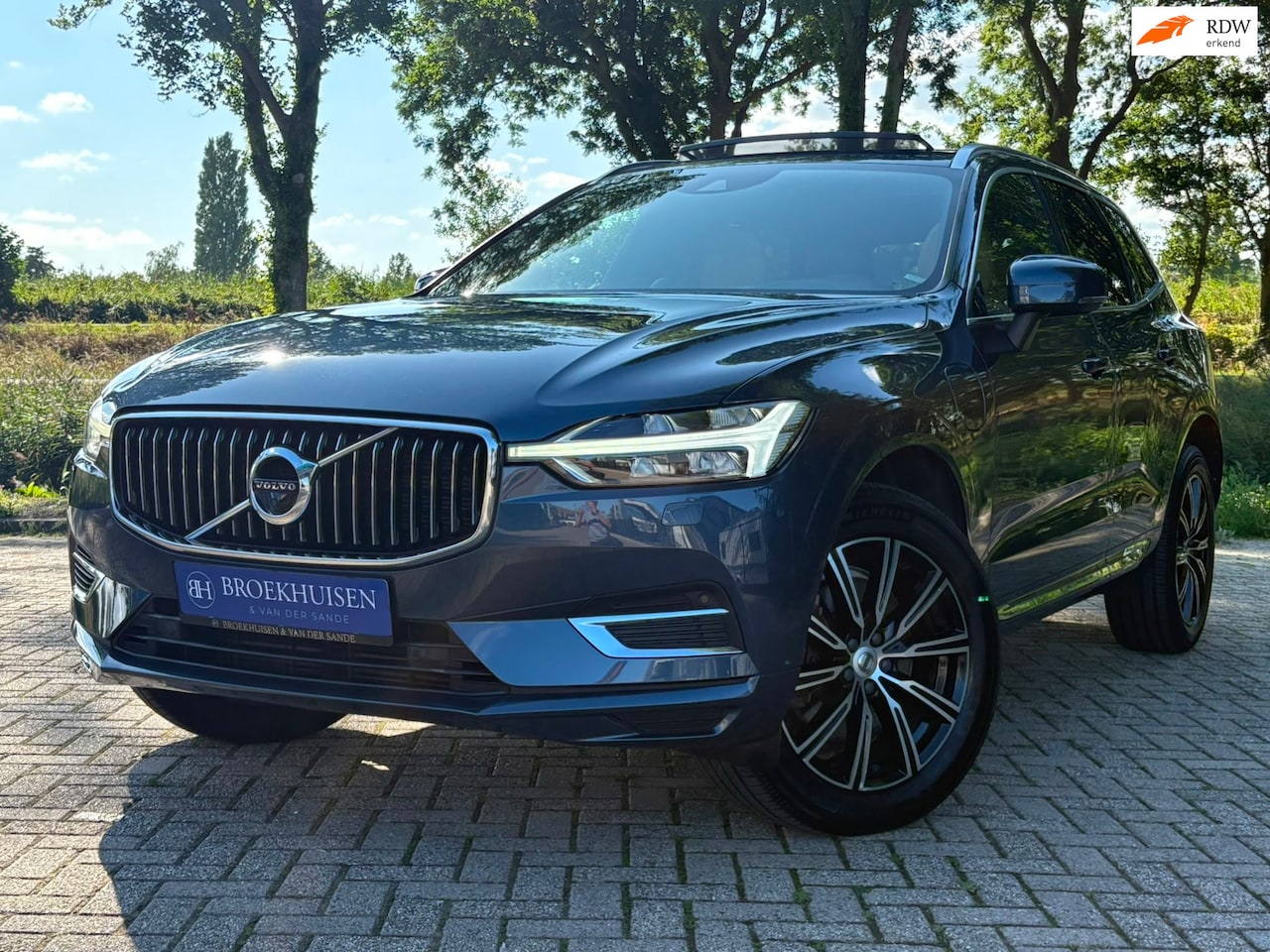 Volvo XC60 - 2.0 T8 Twin Engine AWD Inscription 391pk Luchtvering / Trekhaak / Bowers Wilkins Audio - AutoWereld.nl