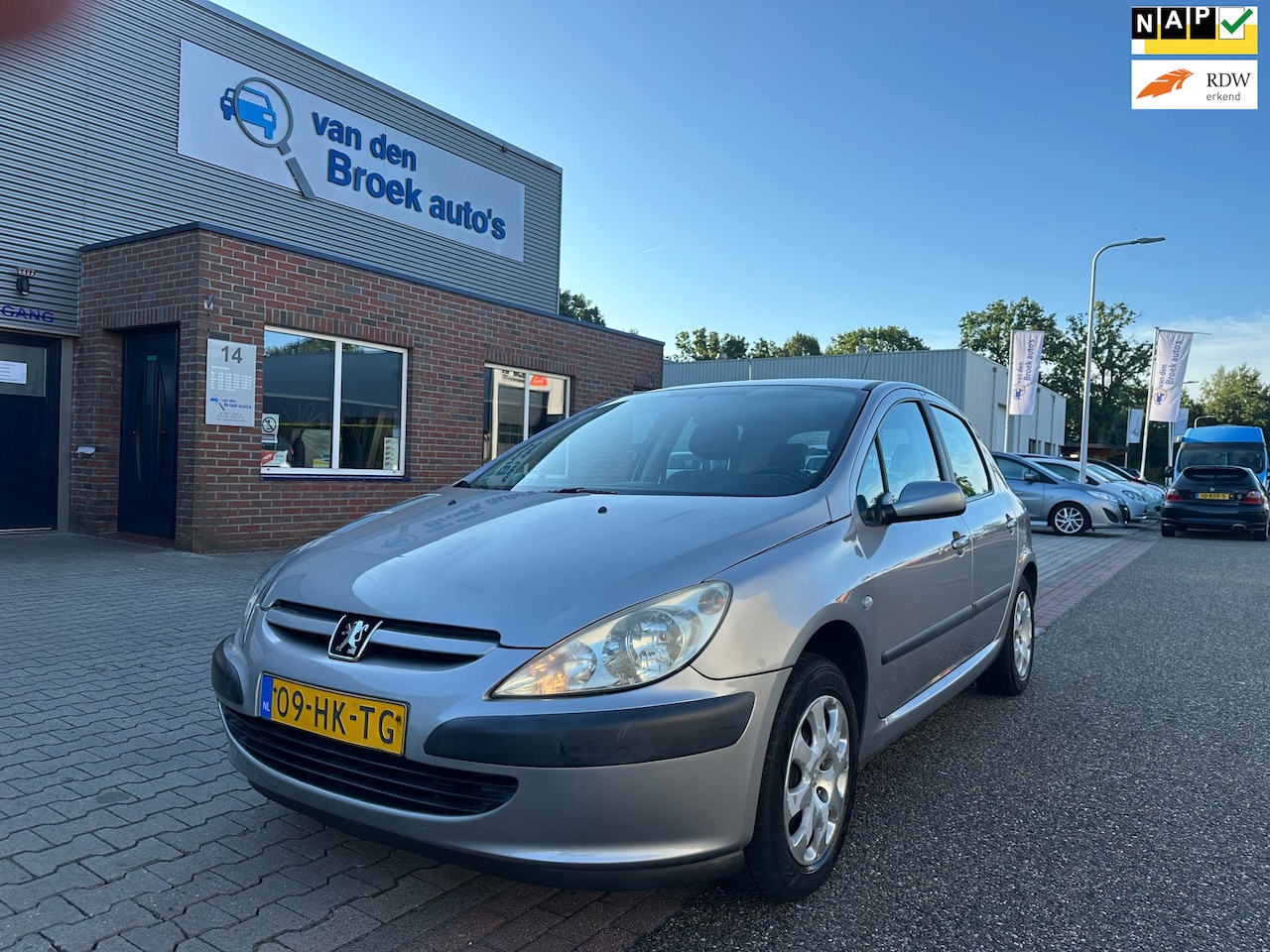 Peugeot 307 - 1.6-16V XT LAGE KILOMETERSTAND NAP / Climate control/trekhaak - AutoWereld.nl